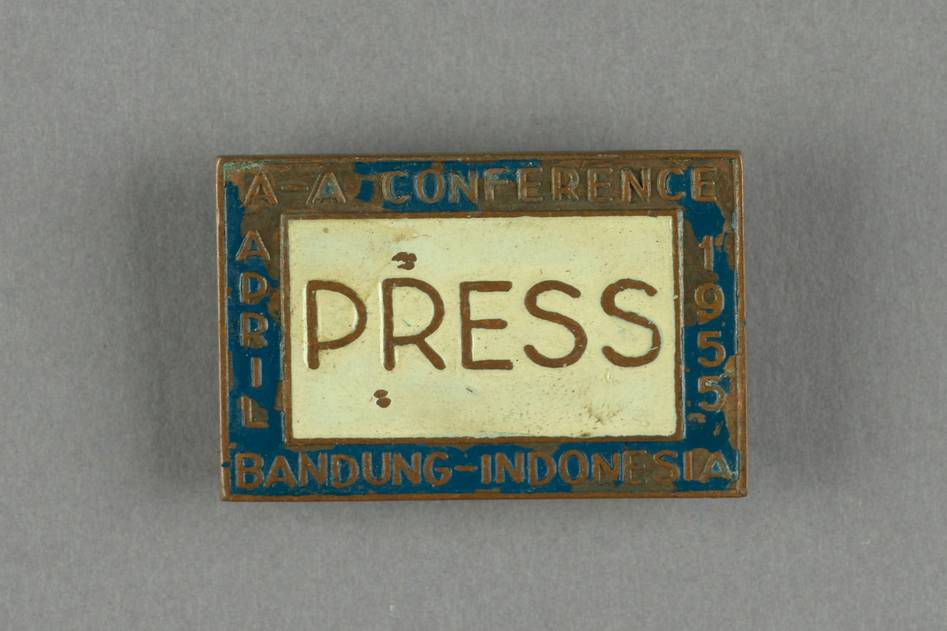 Blog editor writing about media insurance coverage options